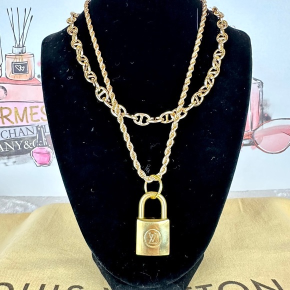 Louis Vuitton Lock #219 Pendant Necklace on double chain gift set - Picture 1 of 7